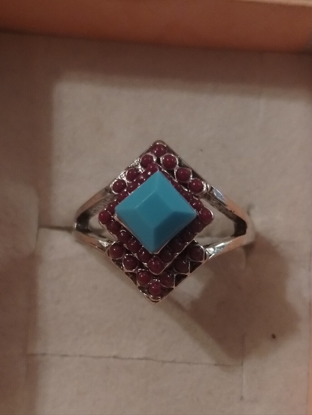 Southwestern Turquoise Style Ring Red Accent Statement Ring Size 9.75 - Picture 1 of 7